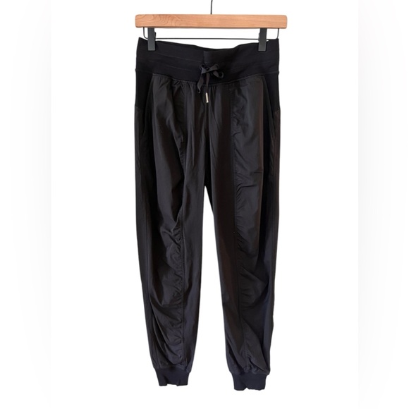 Lululemon Dance Studio Joggers  size 4 Black 29 in inseam pants - Picture 4 of 9